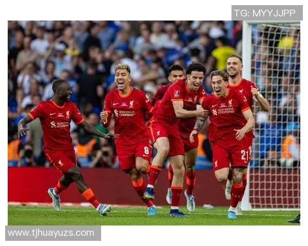 2010年曼联与利物浦激战全场精彩回顾与赛况分析